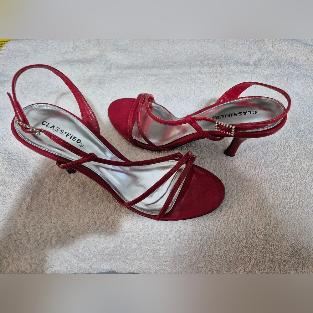 Classified Elegant Red Heels Size 7.5M